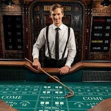 Meja Teen Patti untuk pengguna dewasa